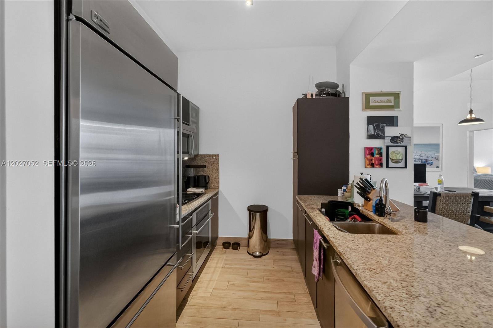 950 Brickell Bay Dr #4504 Miami, FL 33131