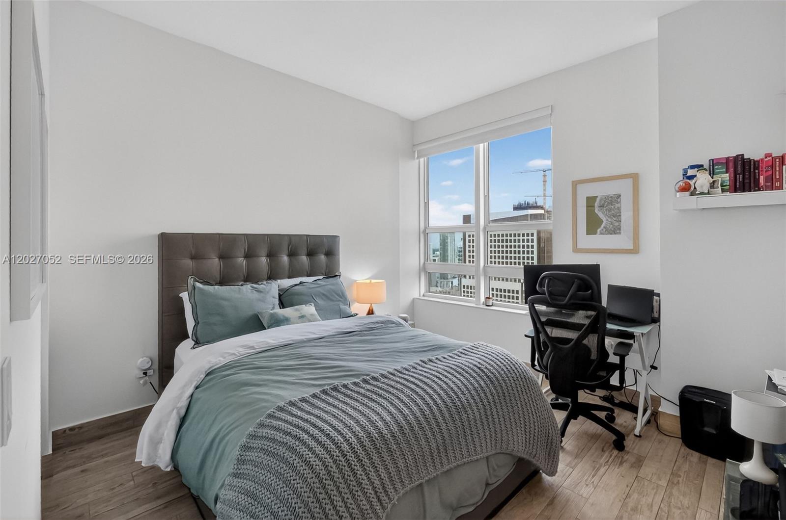 950 Brickell Bay Dr #4504 Miami, FL 33131