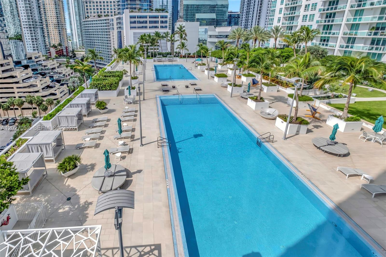 950 Brickell Bay Dr #4504 Miami, FL 33131
