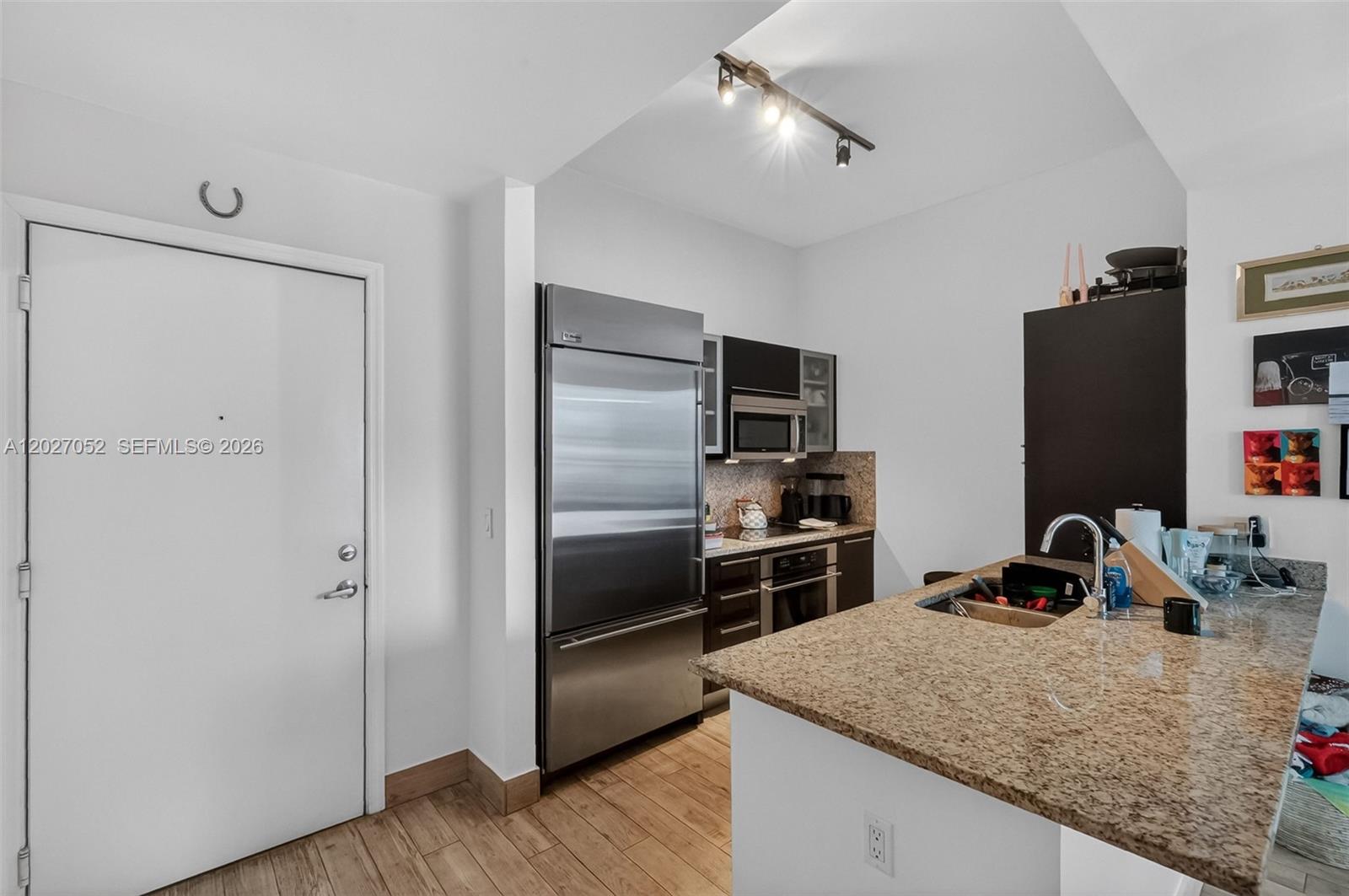 950 Brickell Bay Dr #4504 Miami, FL 33131