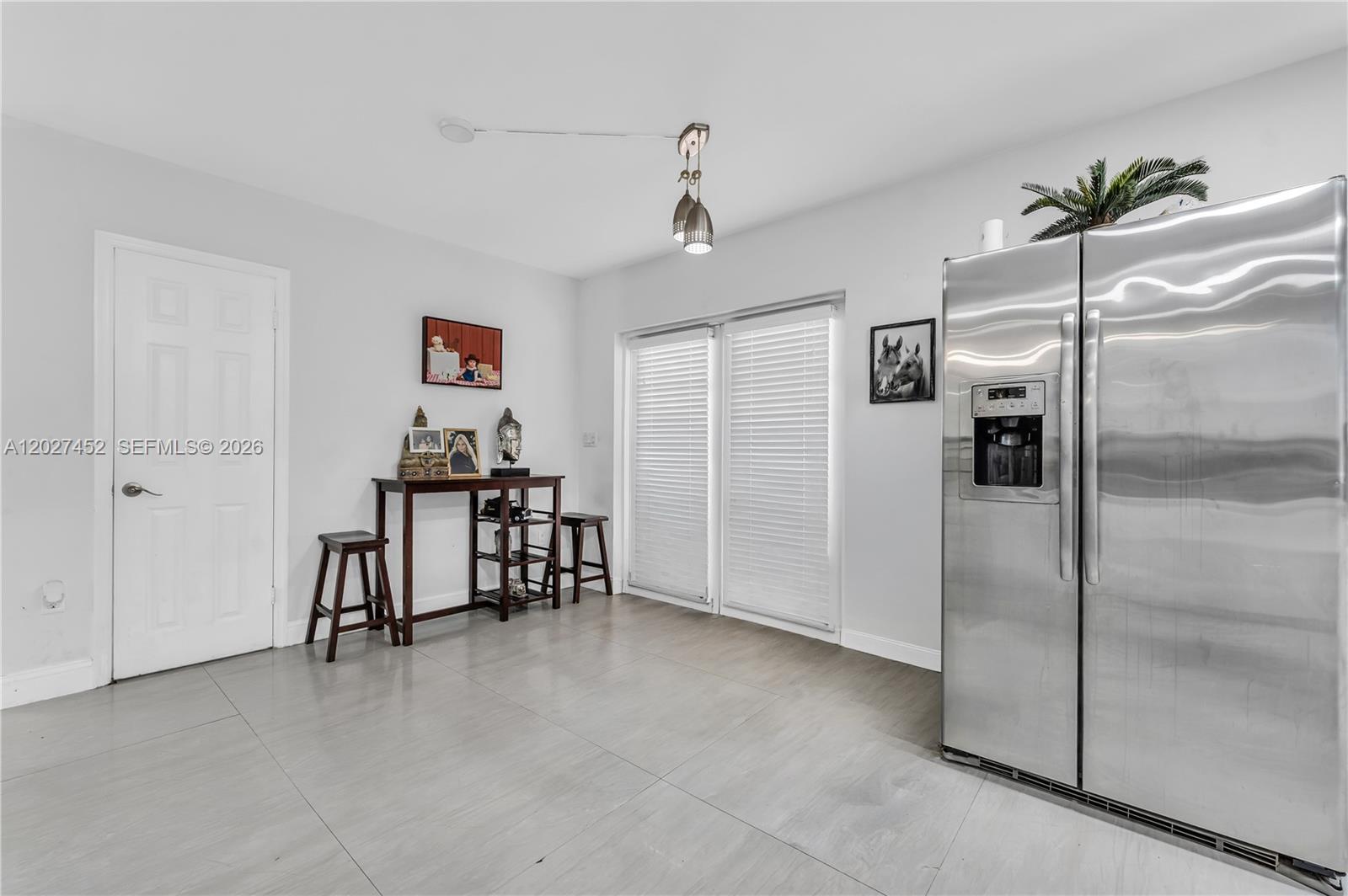 6284 SW 26th St Miami, FL 33155