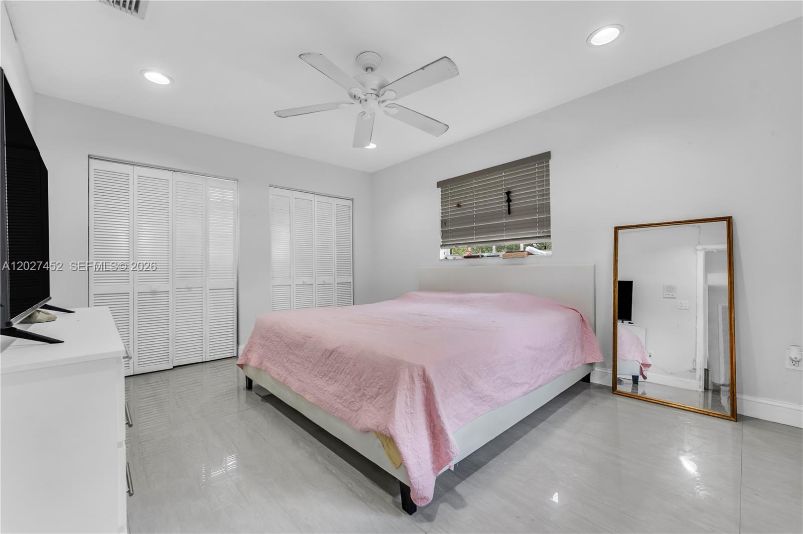6284 SW 26th St Miami, FL 33155