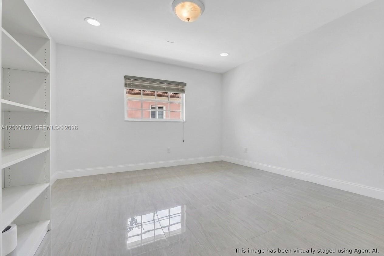 6284 SW 26th St Miami, FL 33155
