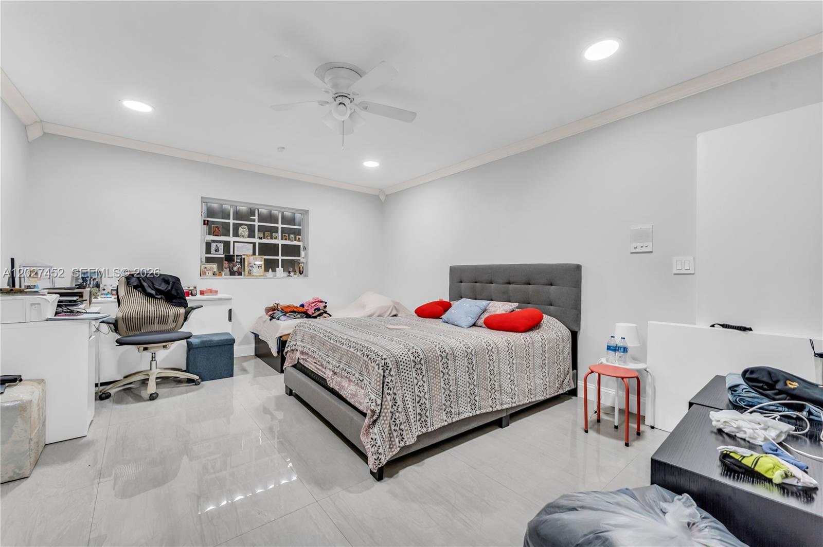 6284 SW 26th St Miami, FL 33155