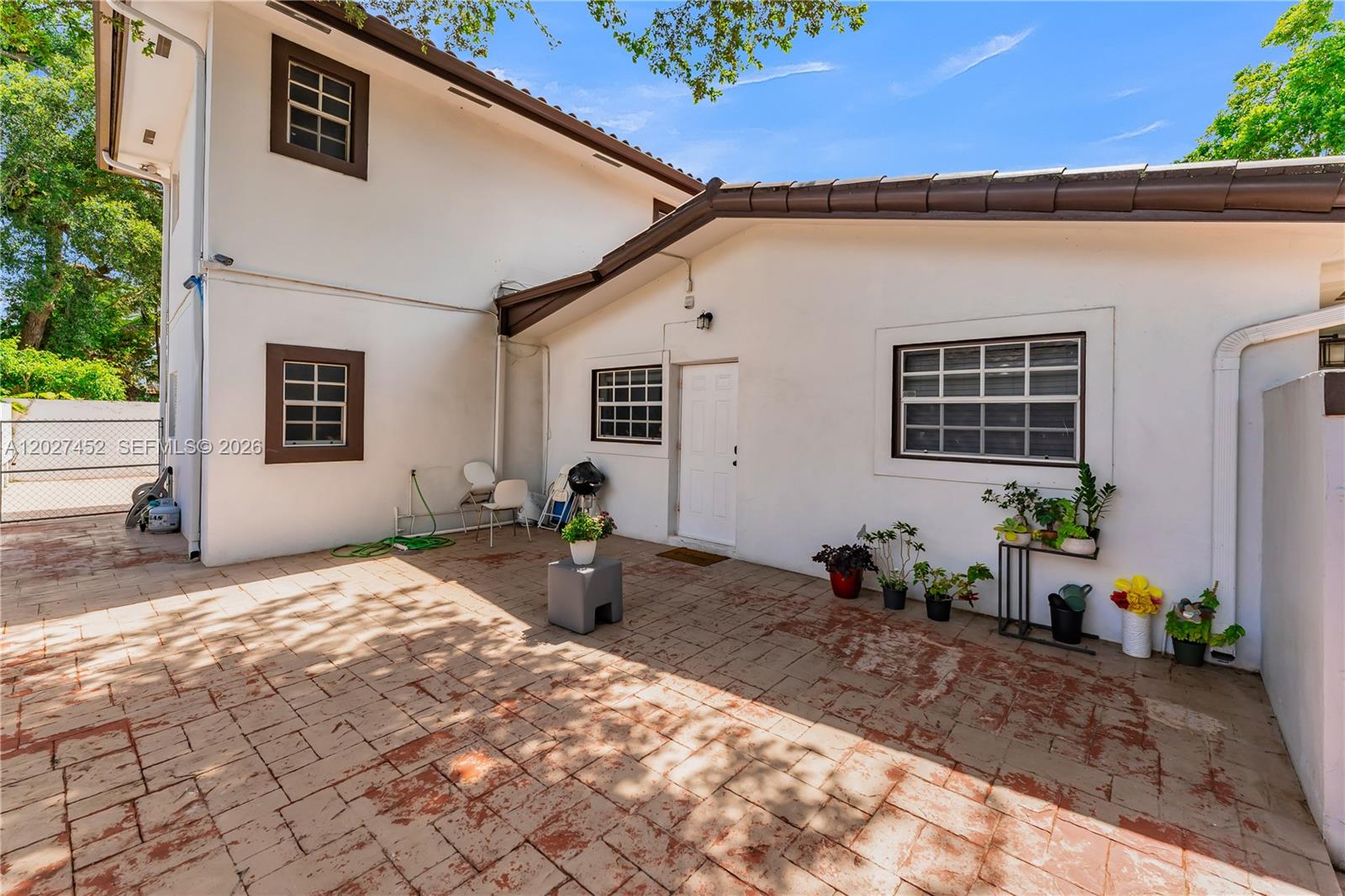 6284 SW 26th St Miami, FL 33155