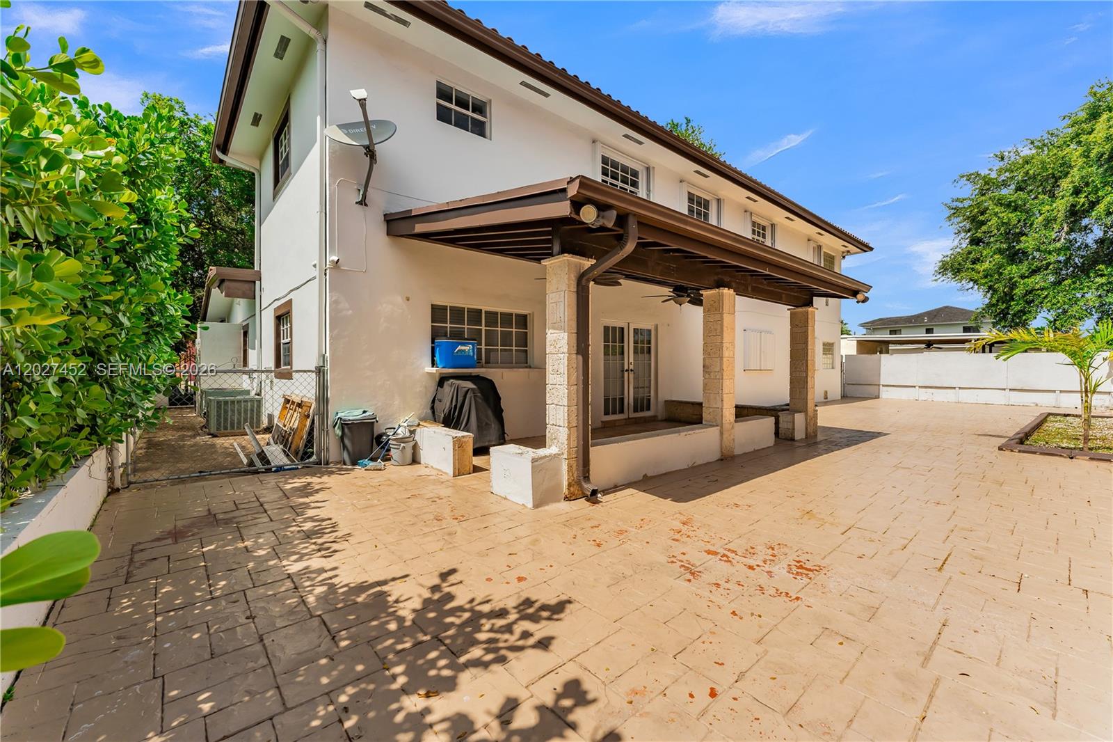 6284 SW 26th St Miami, FL 33155