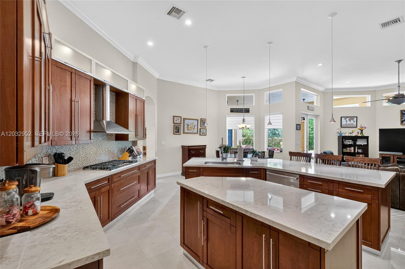 8920 SW 162nd Palmetto Bay, FL 33157