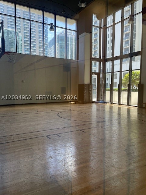 image 1010 Brickell16