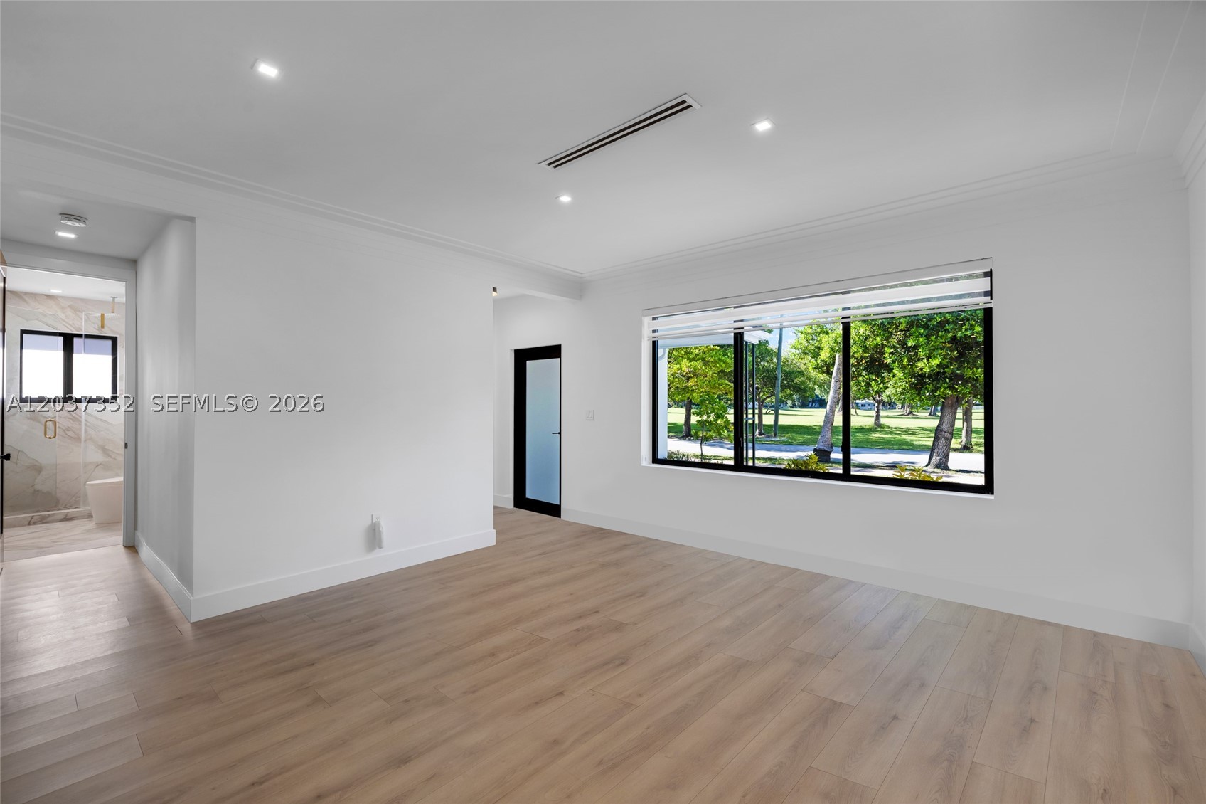 365 Fairway Dr Miami Beach, FL 33141
