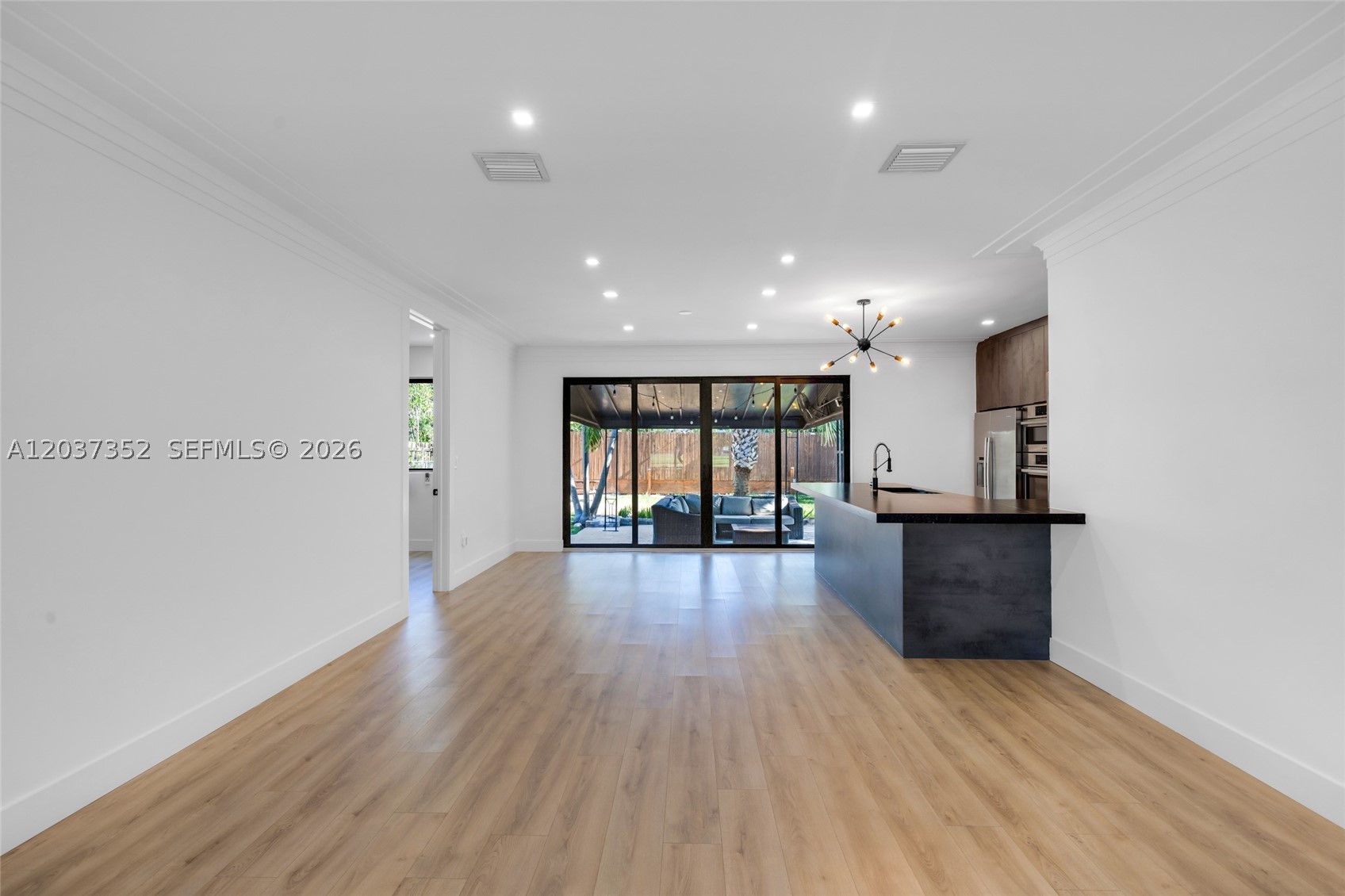 365 Fairway Dr Miami Beach, FL 33141