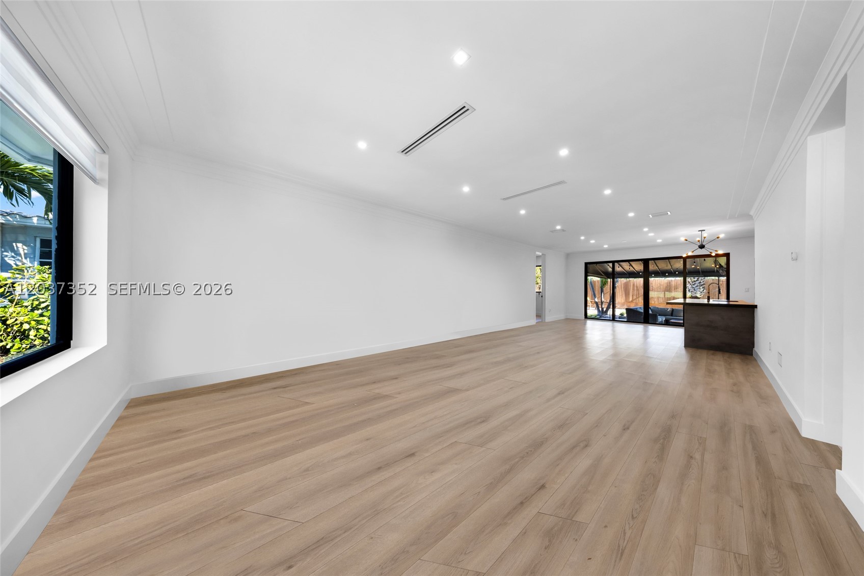 365 Fairway Dr Miami Beach, FL 33141