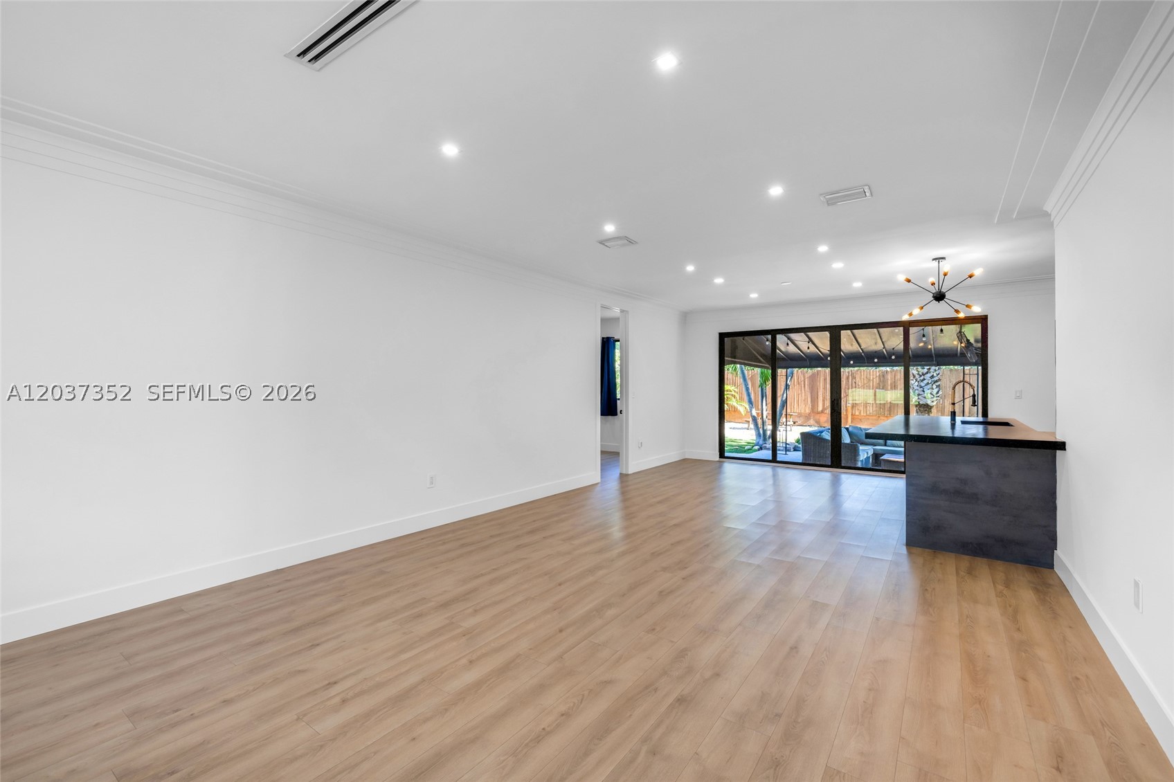 365 Fairway Dr Miami Beach, FL 33141