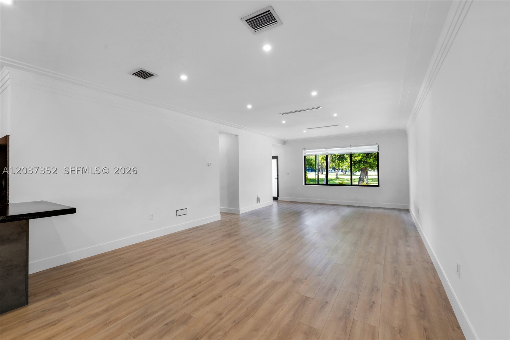 365 Fairway Dr Miami Beach, FL 33141
