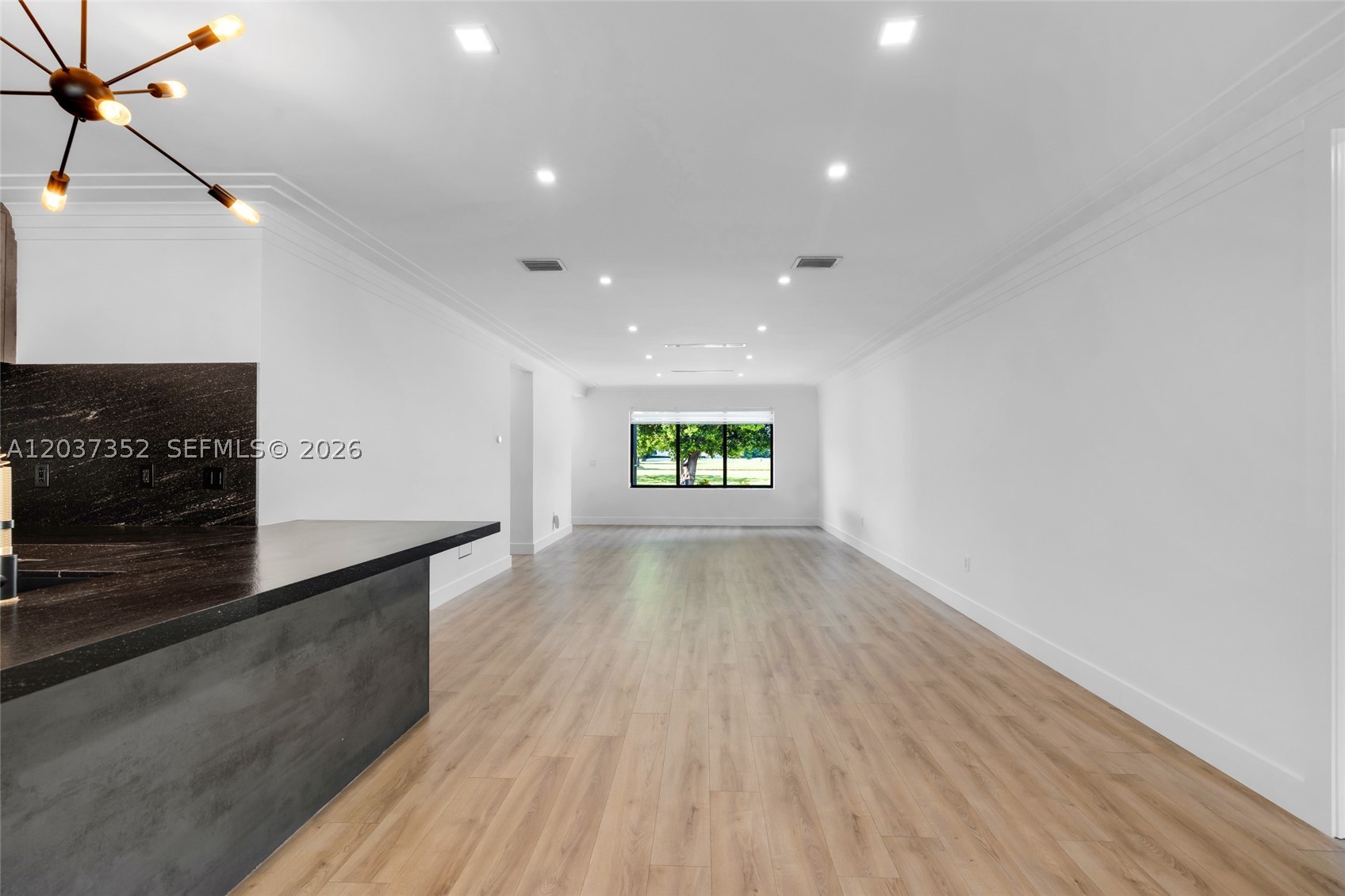 365 Fairway Dr Miami Beach, FL 33141