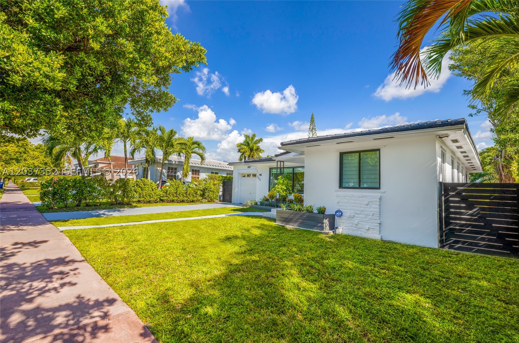 365 Fairway Dr Miami Beach, FL 33141