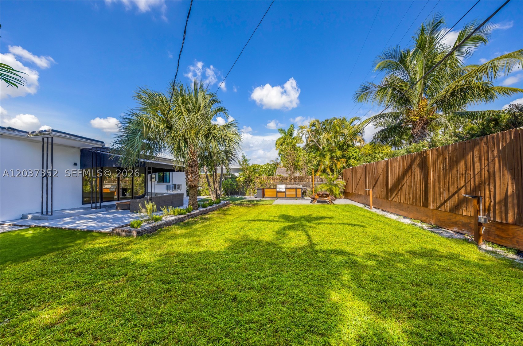 365 Fairway Dr Miami Beach, FL 33141