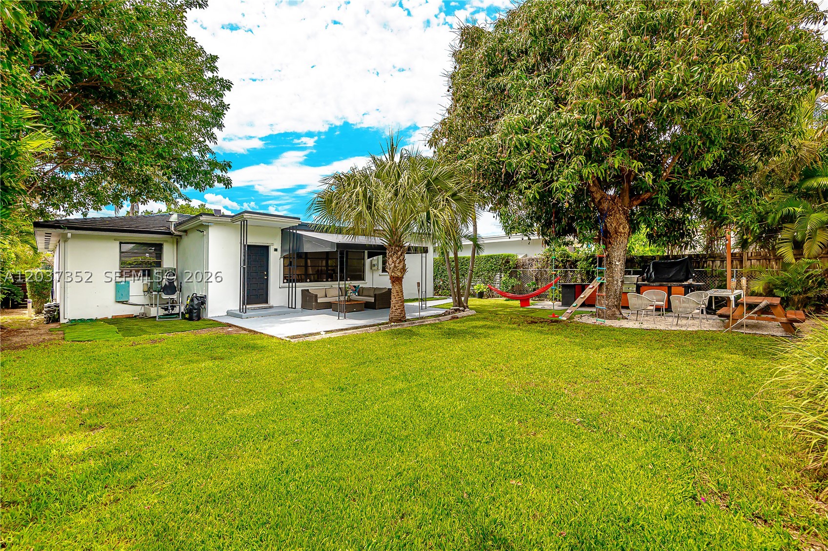 365 Fairway Dr Miami Beach, FL 33141