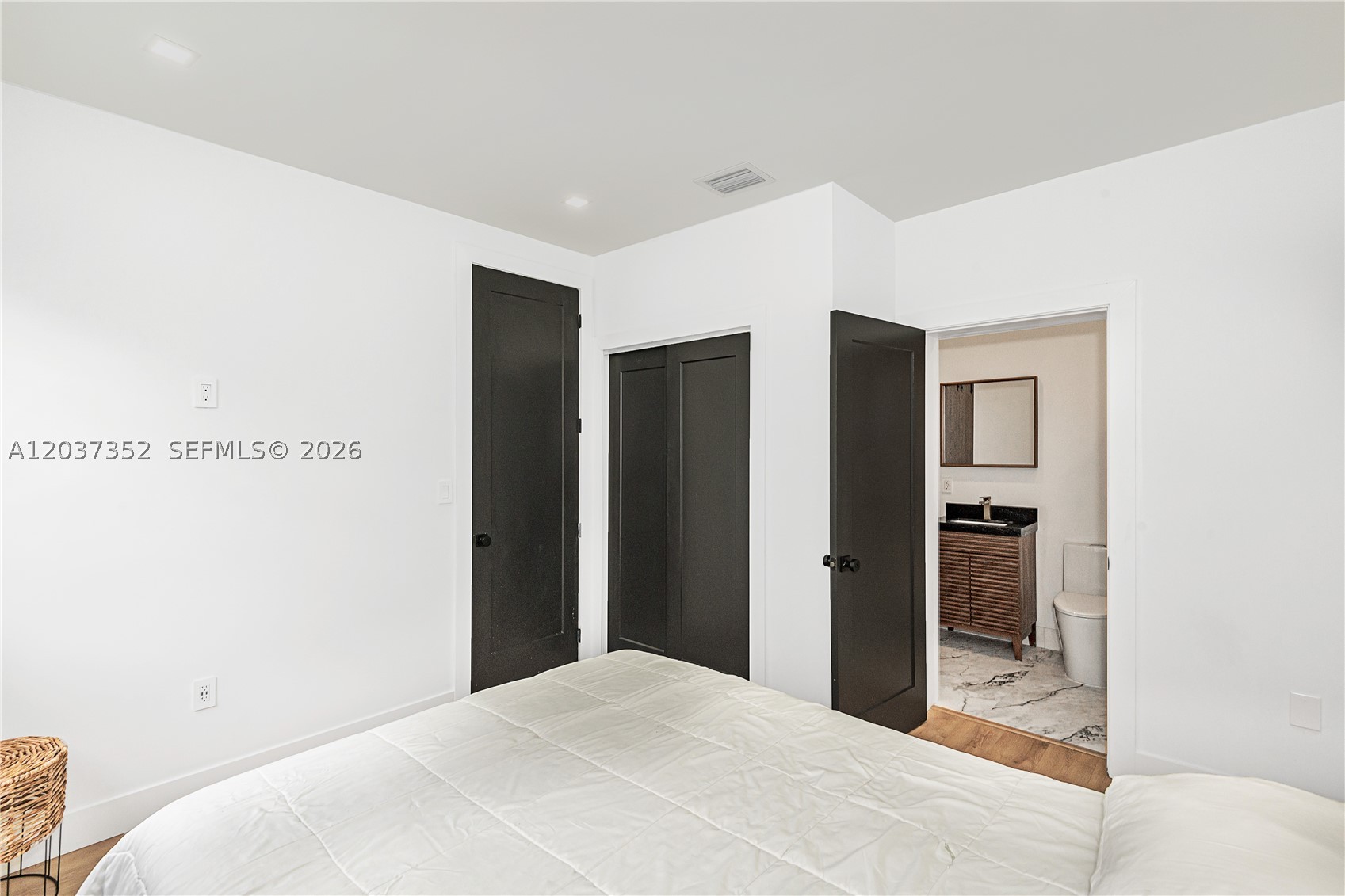 365 Fairway Dr Miami Beach, FL 33141