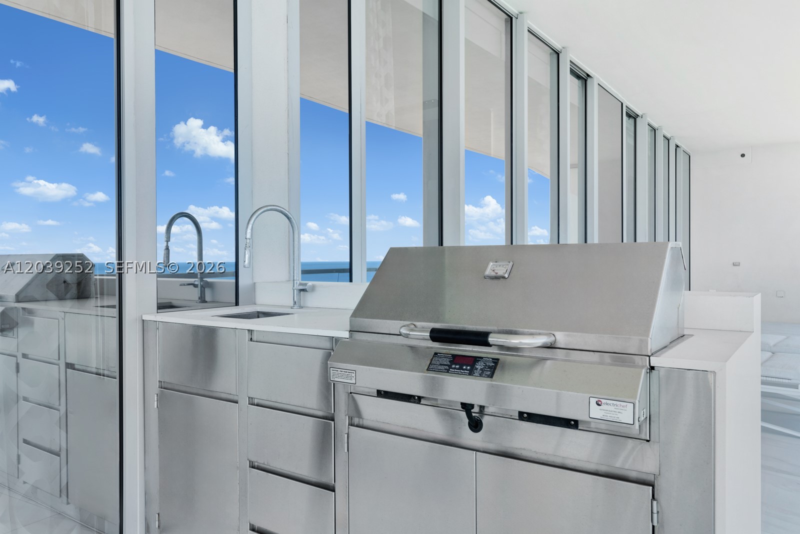 18501 Collins Ave #2304 Sunny Isles Beach, FL 33160