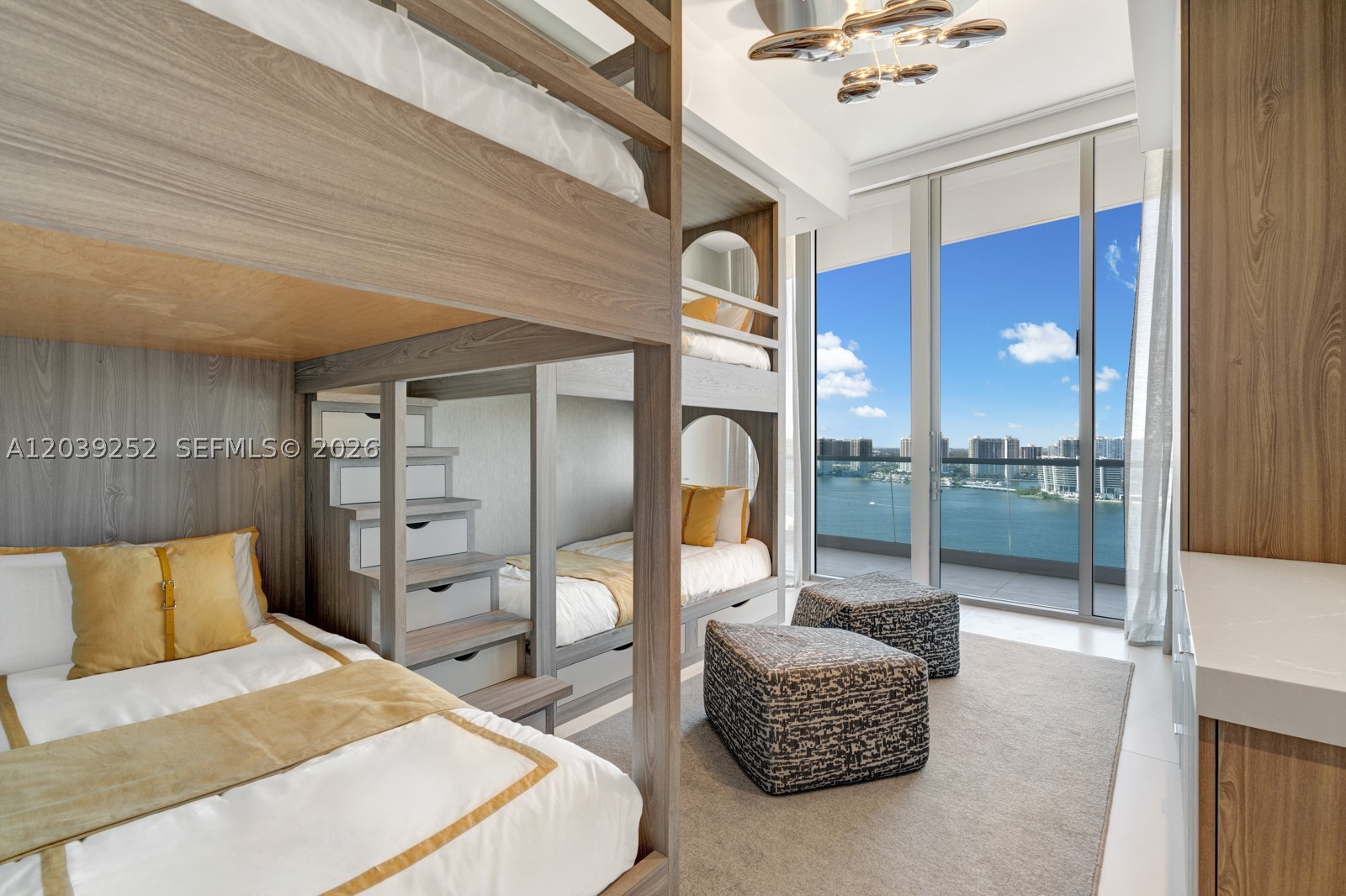 18501 Collins Ave #2304 Sunny Isles Beach, FL 33160