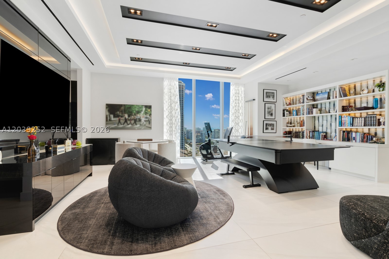 18501 Collins Ave #2304 Sunny Isles Beach, FL 33160