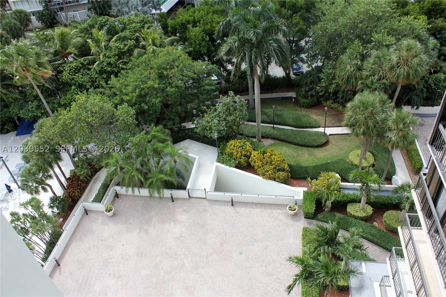 image Brickell Bay Club19