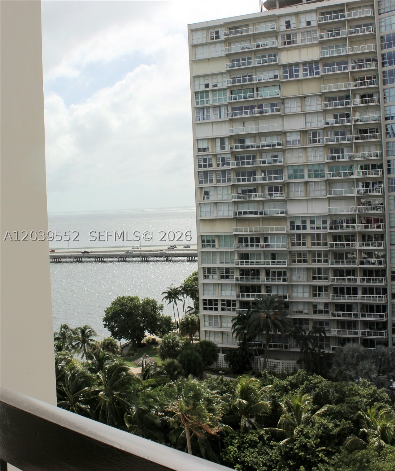 image Brickell Bay Club22