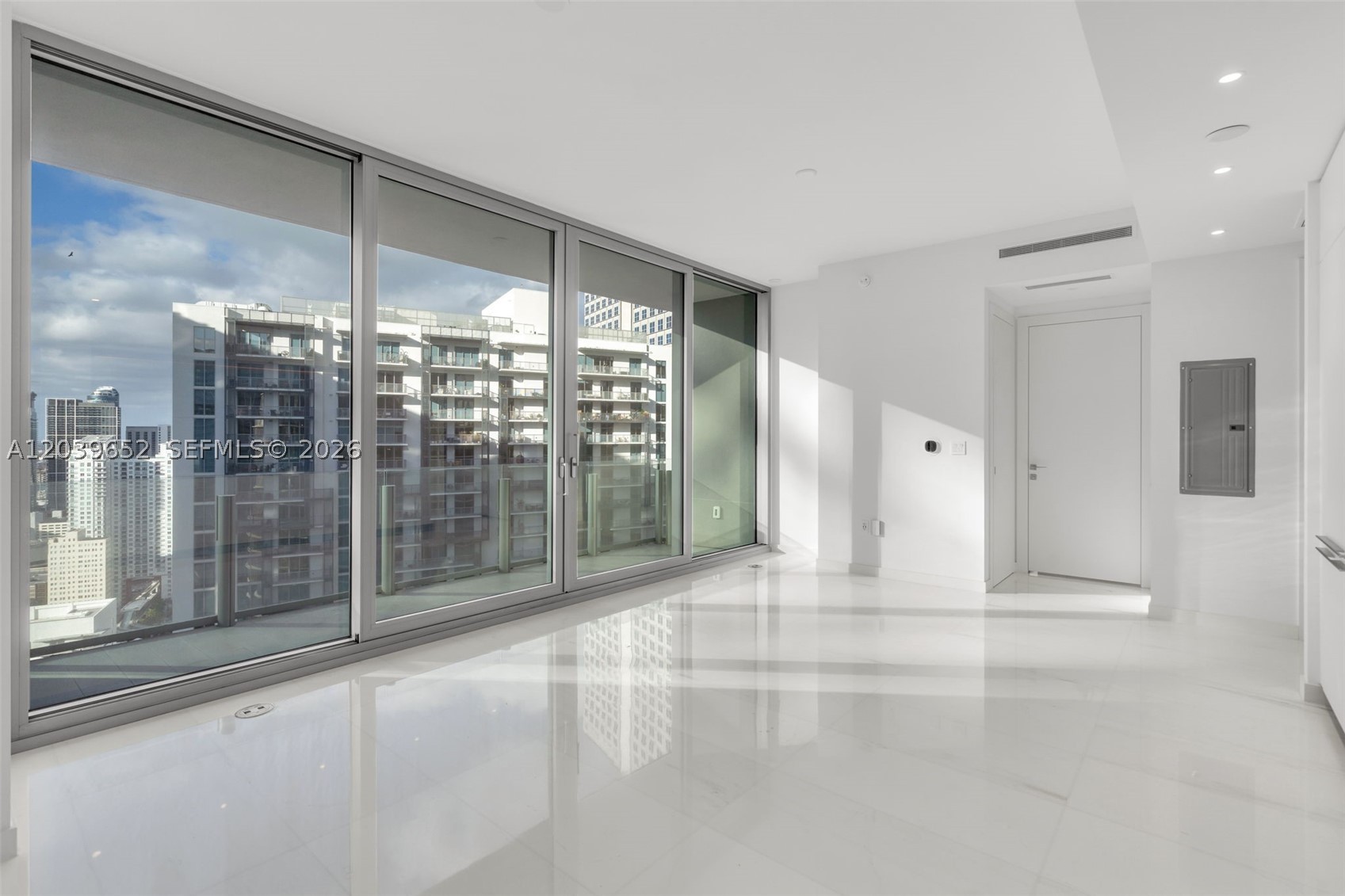 image Aston Martin Residences0