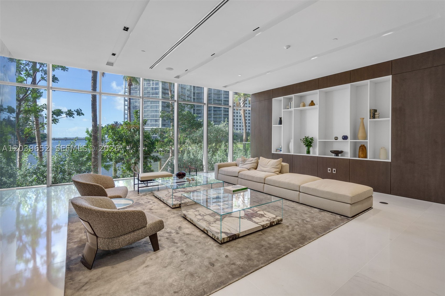 image Aston Martin Residences13