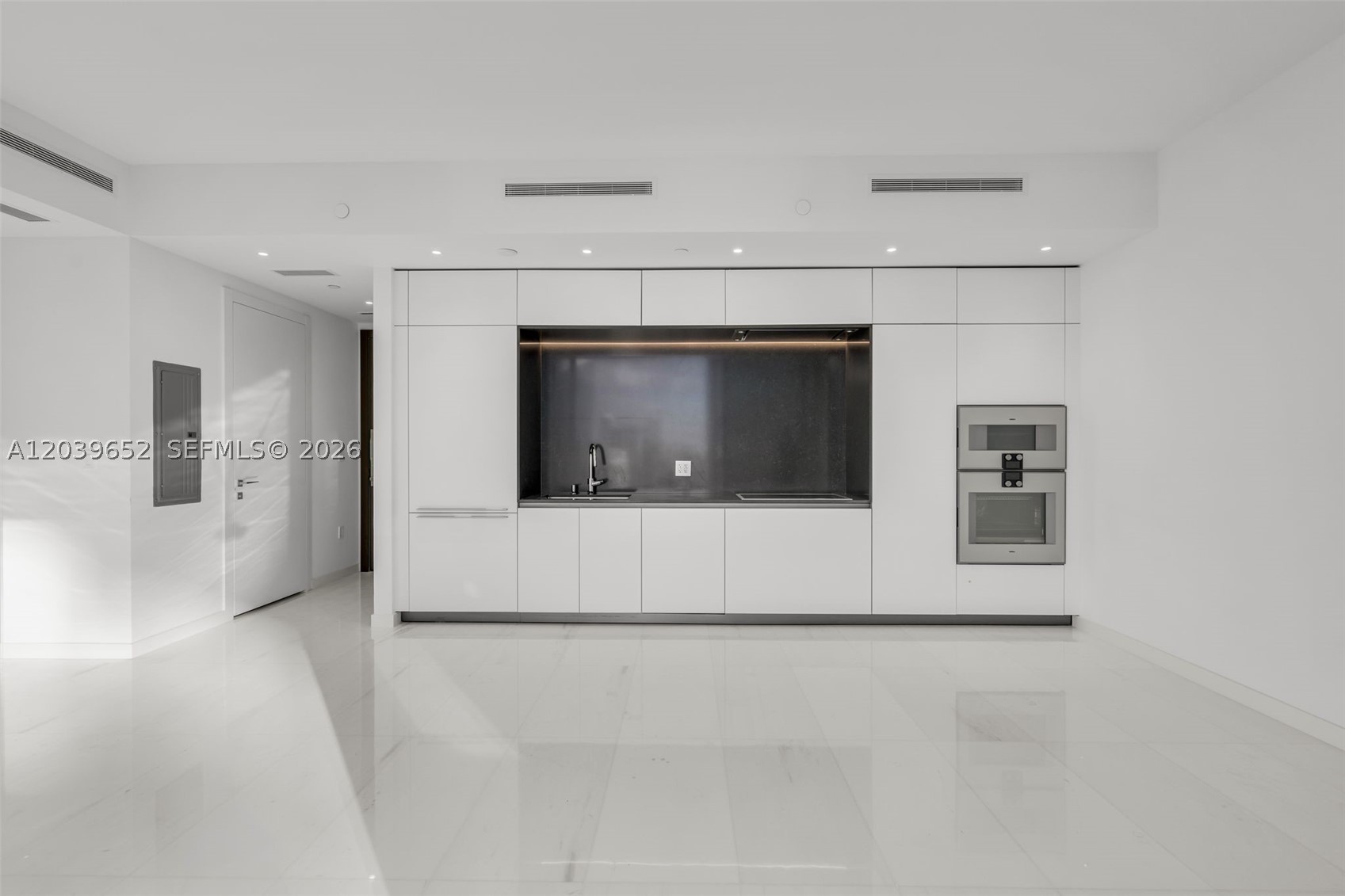 image Aston Martin Residences4