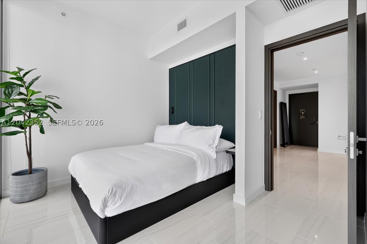 image E11EVEN Hotel & Residences17