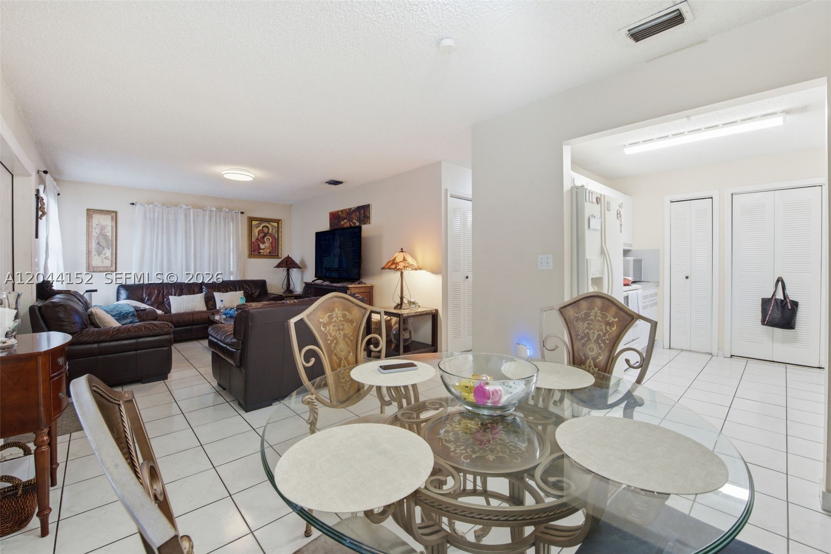 2801 SW 24th St Miami, FL 33145