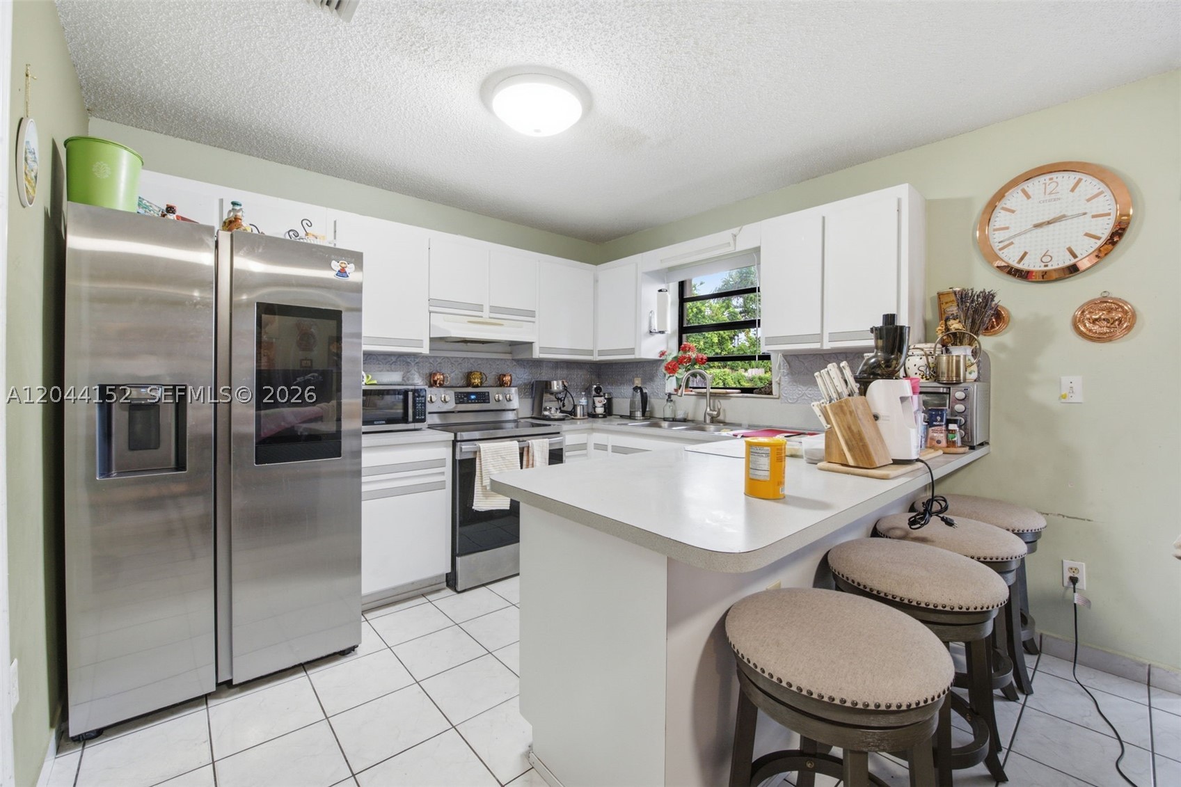2801 SW 24th St Miami, FL 33145