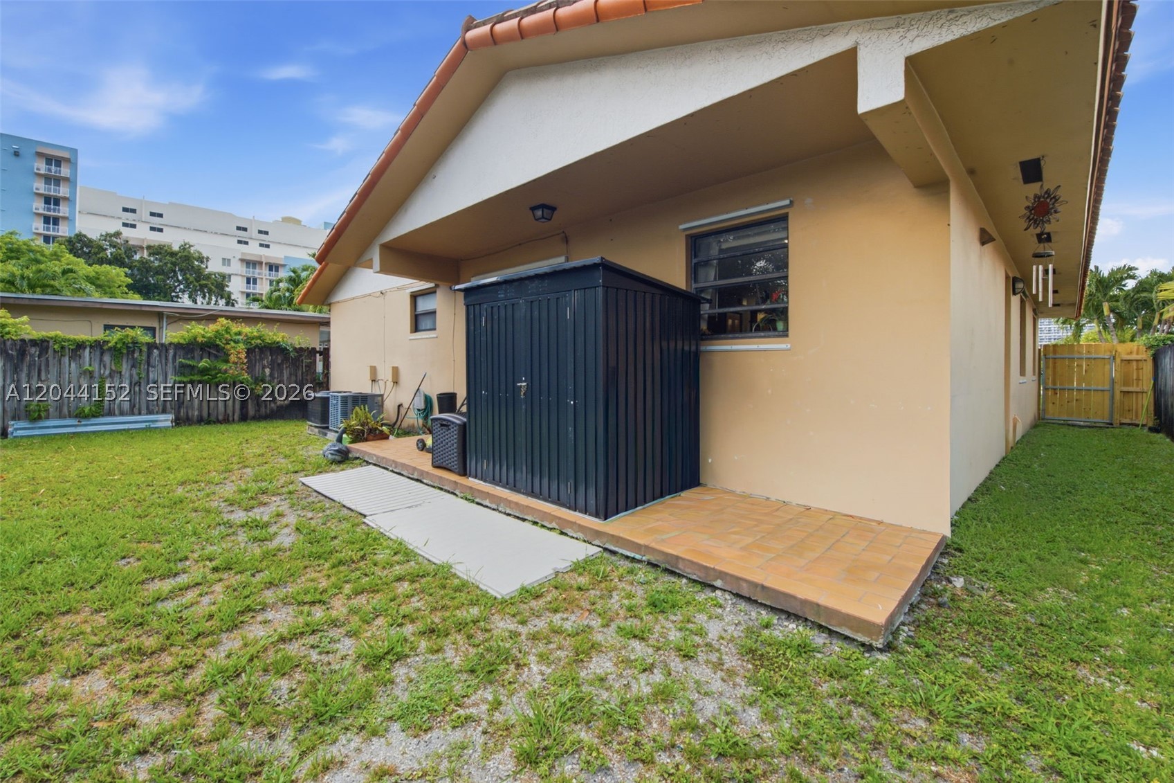 2801 SW 24th St Miami, FL 33145