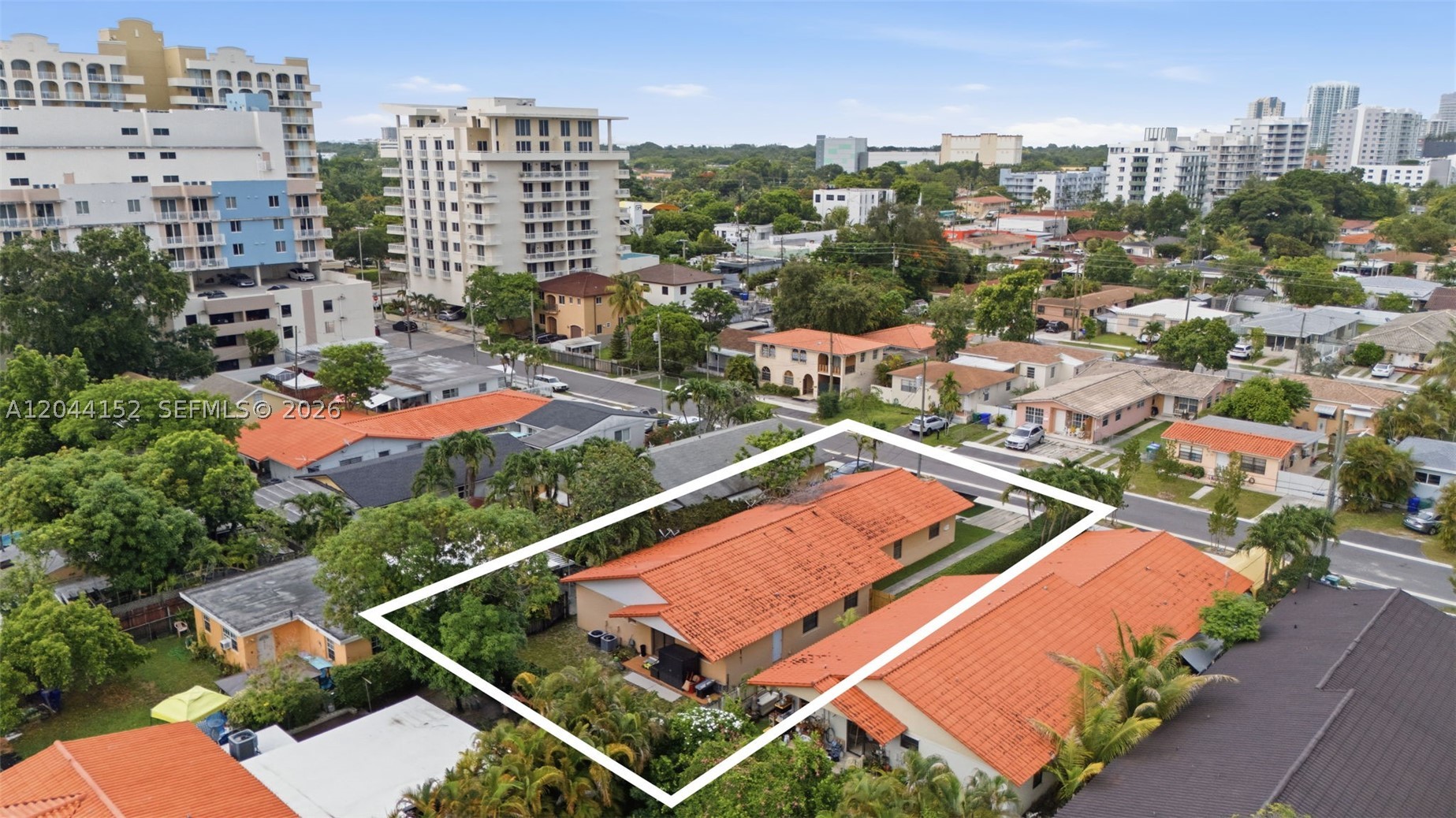 2801 SW 24th St Miami, FL 33145