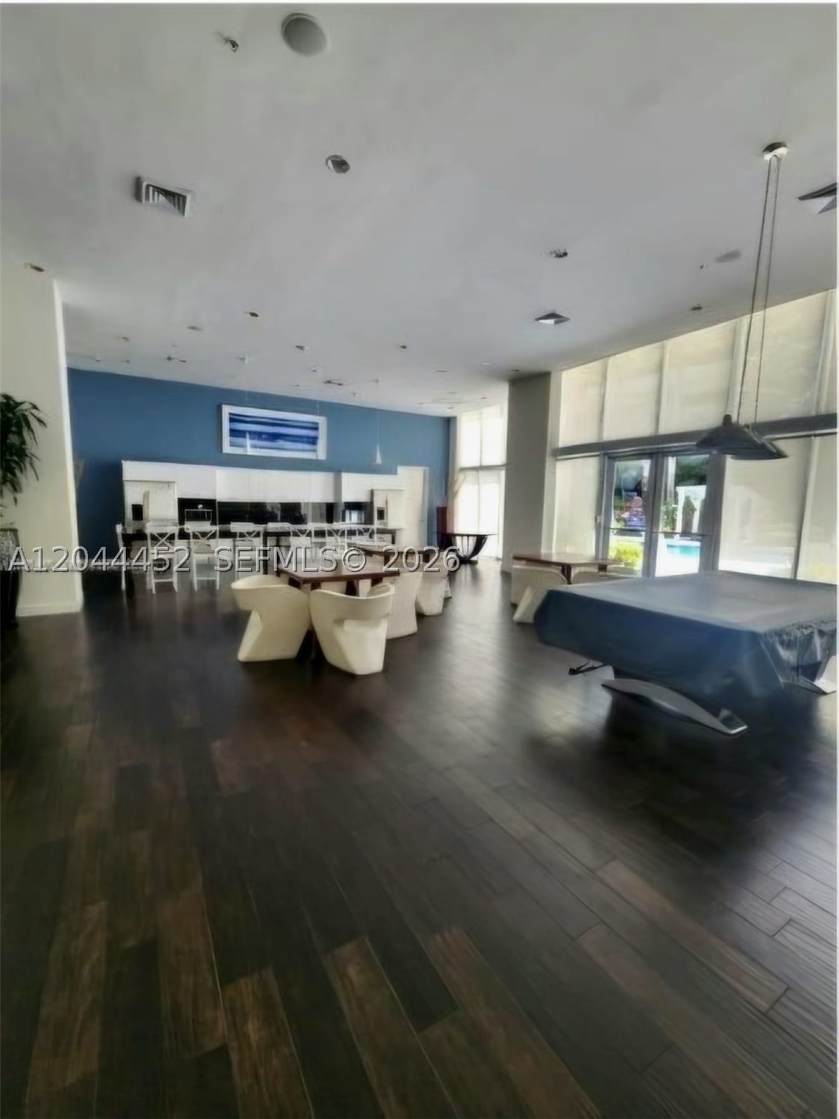 image The Venture at Aventura11