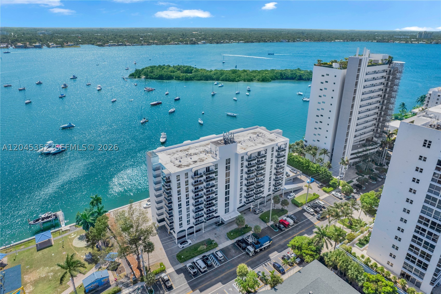 7928 West Dr #606