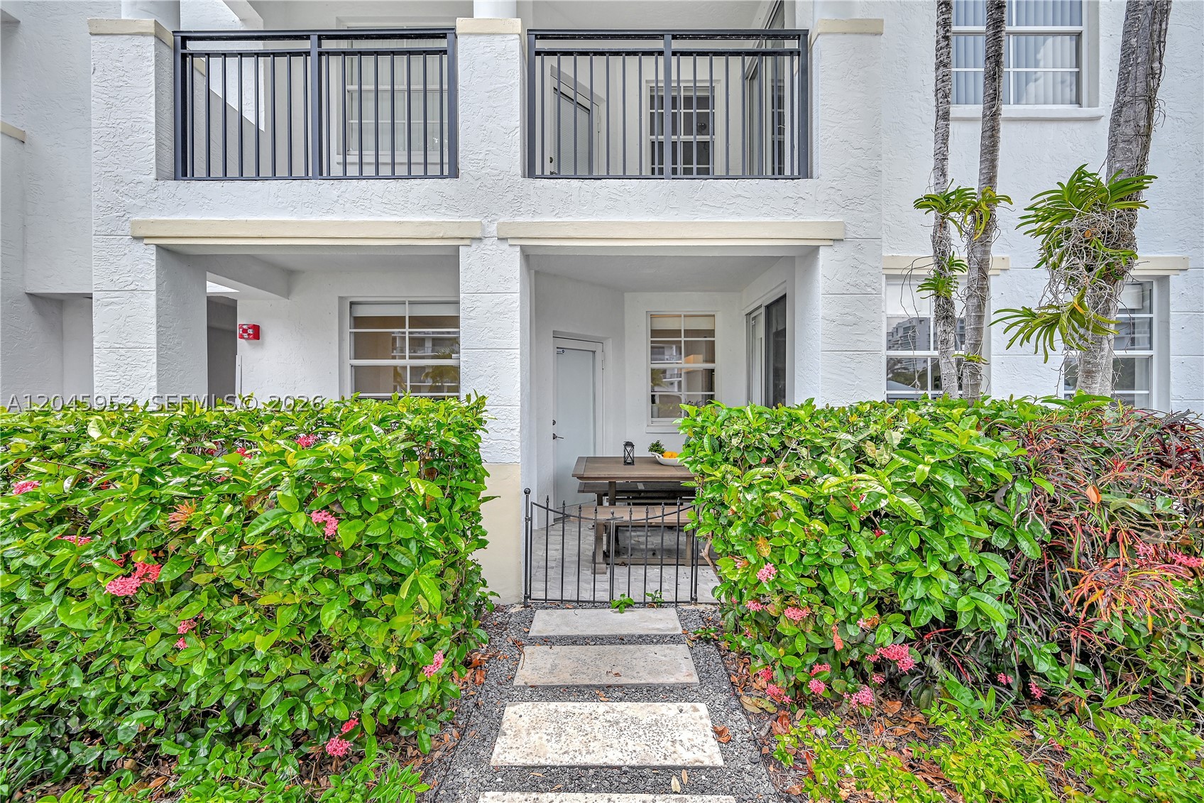 3245 NE 184th St #13104 Aventura, FL 33160