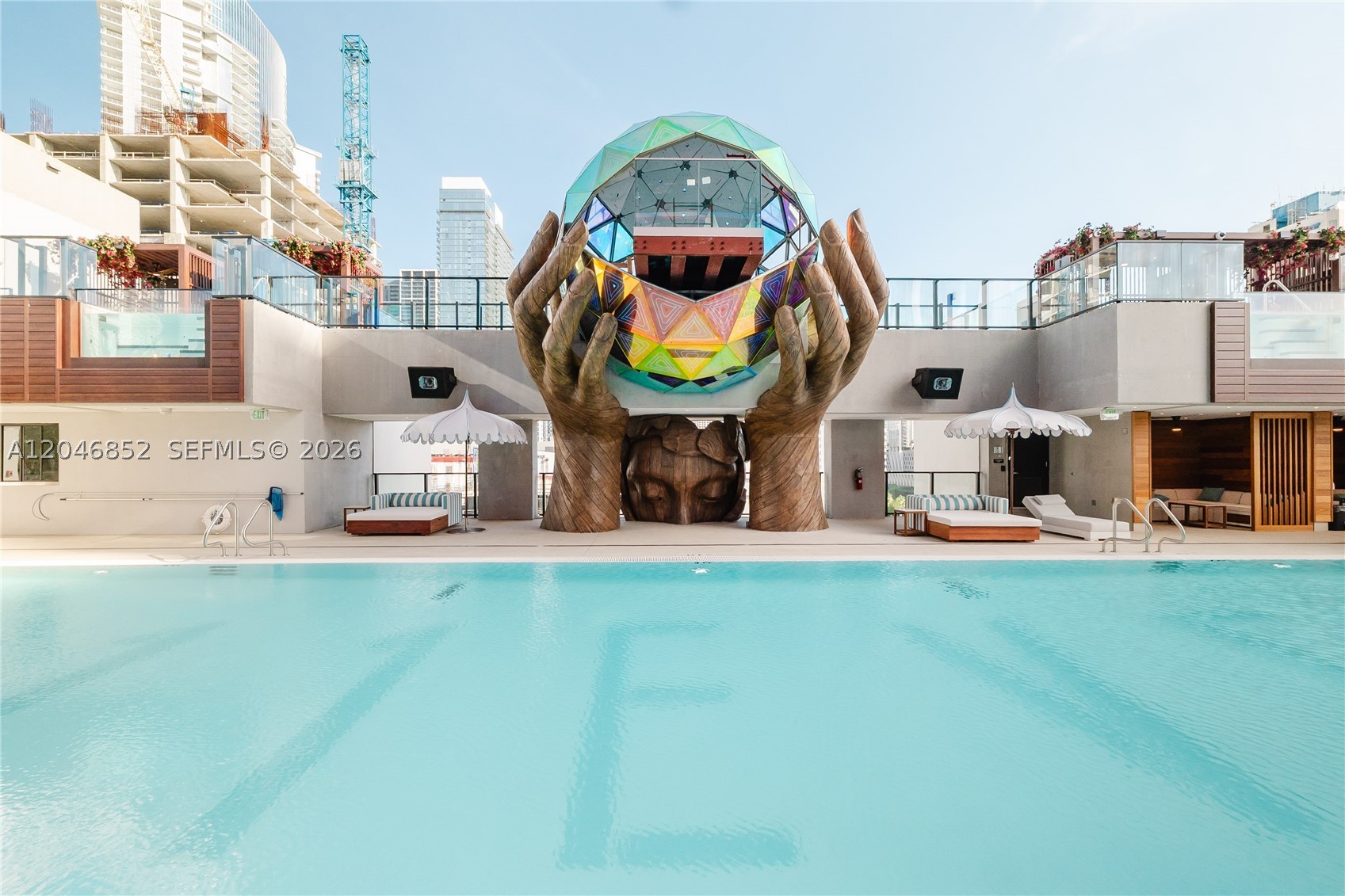 image E11EVEN Hotel & Residences12