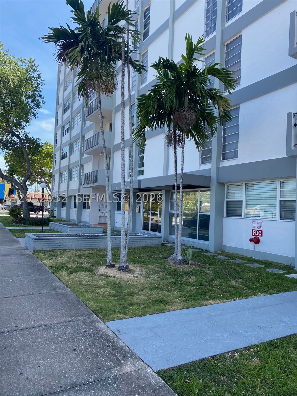 1400 SW 27th Ave #202