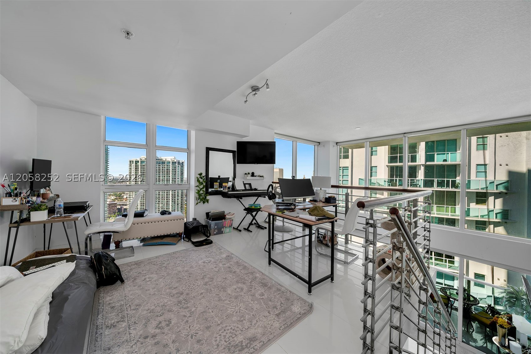image Brickell on the River South10