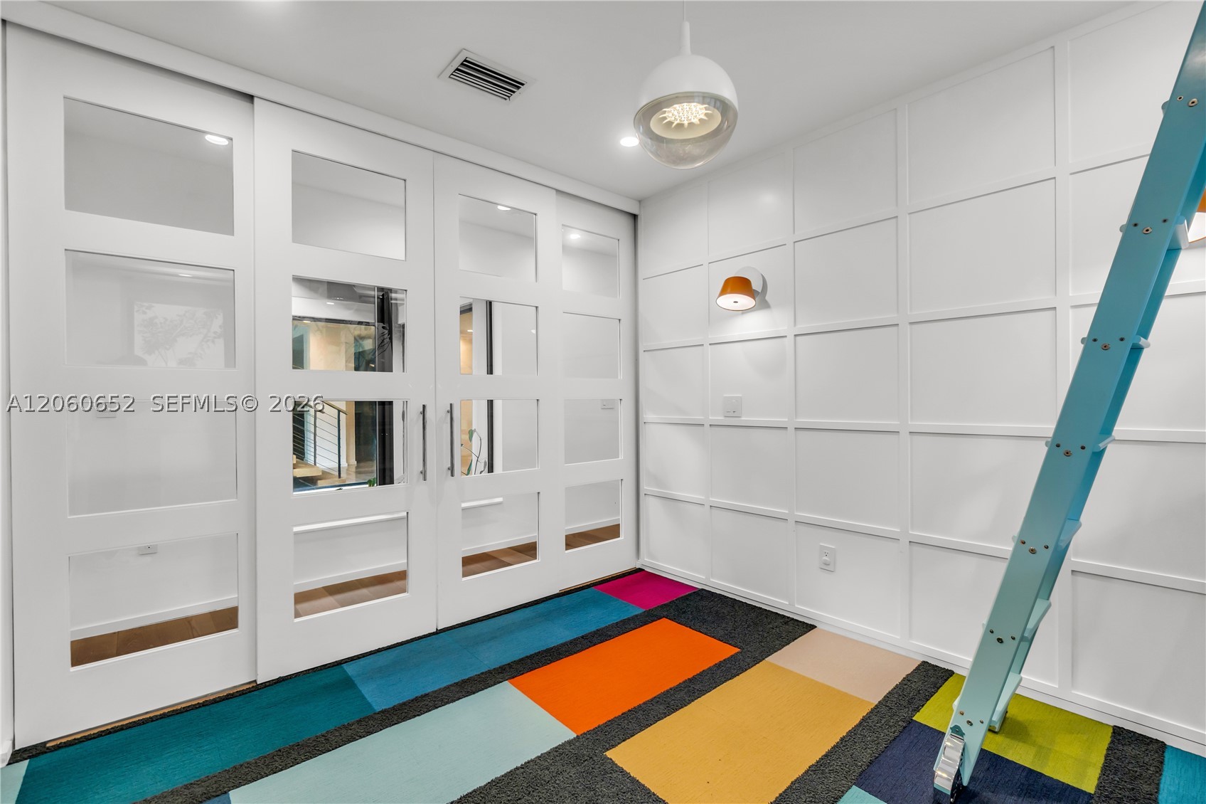 6840 Sunrise Pl Coral Gables, FL 33133