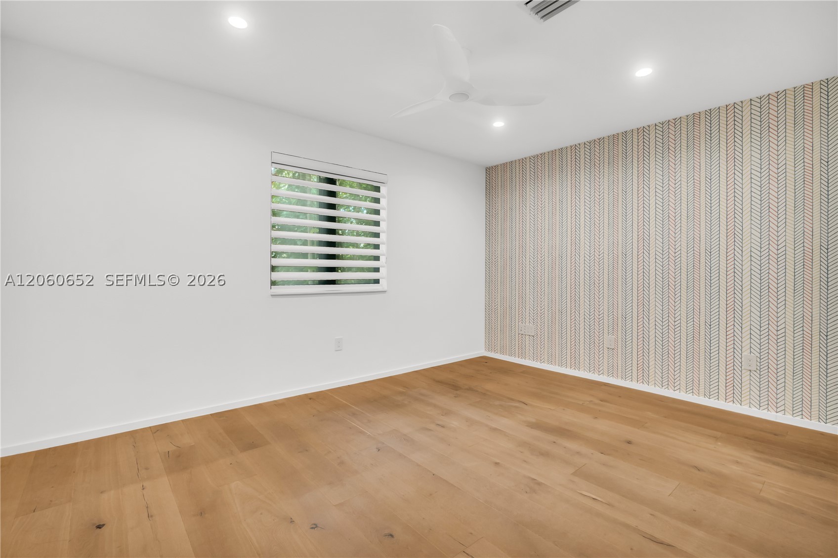 6840 Sunrise Pl Coral Gables, FL 33133