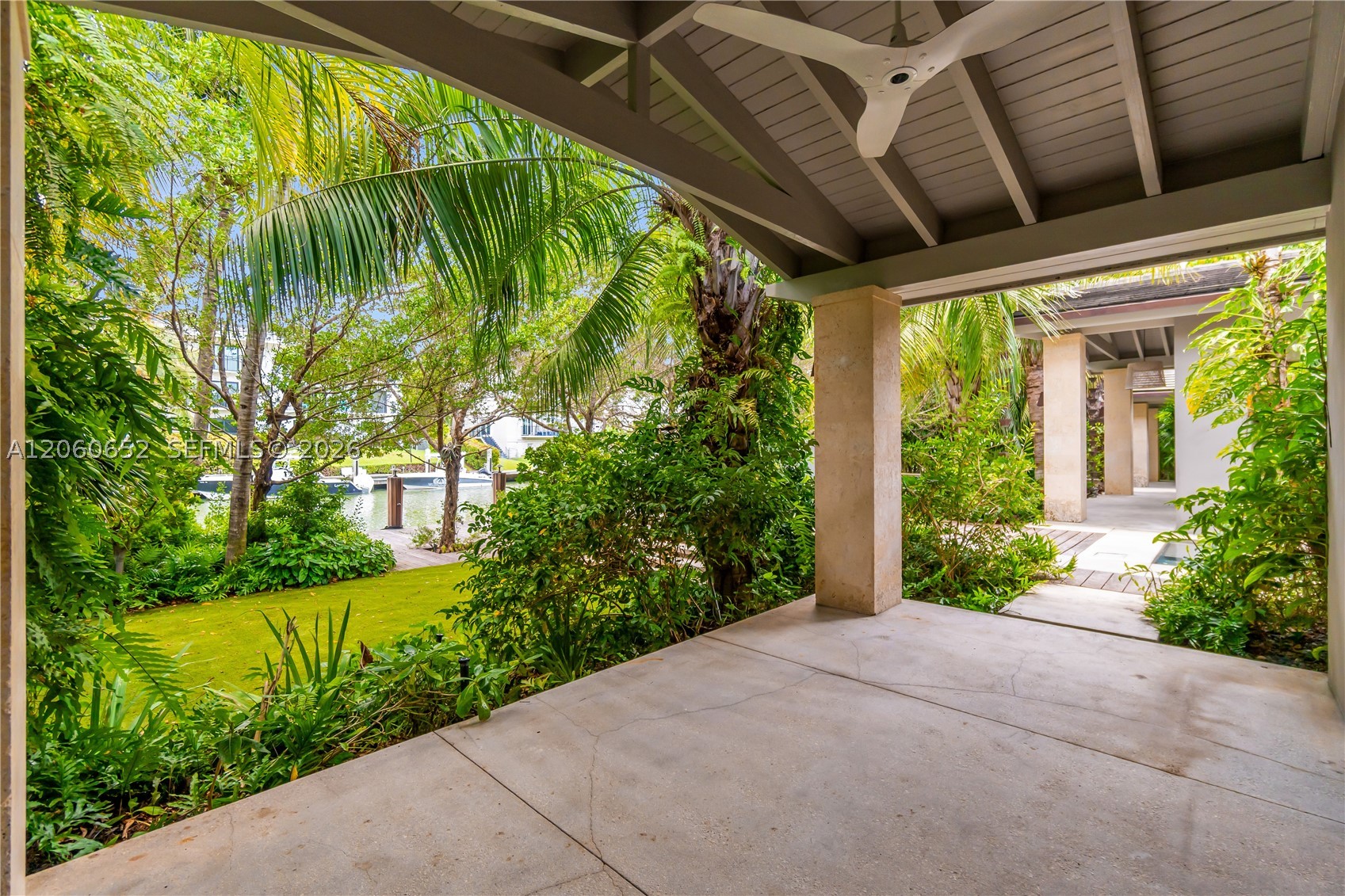 6840 Sunrise Pl Coral Gables, FL 33133