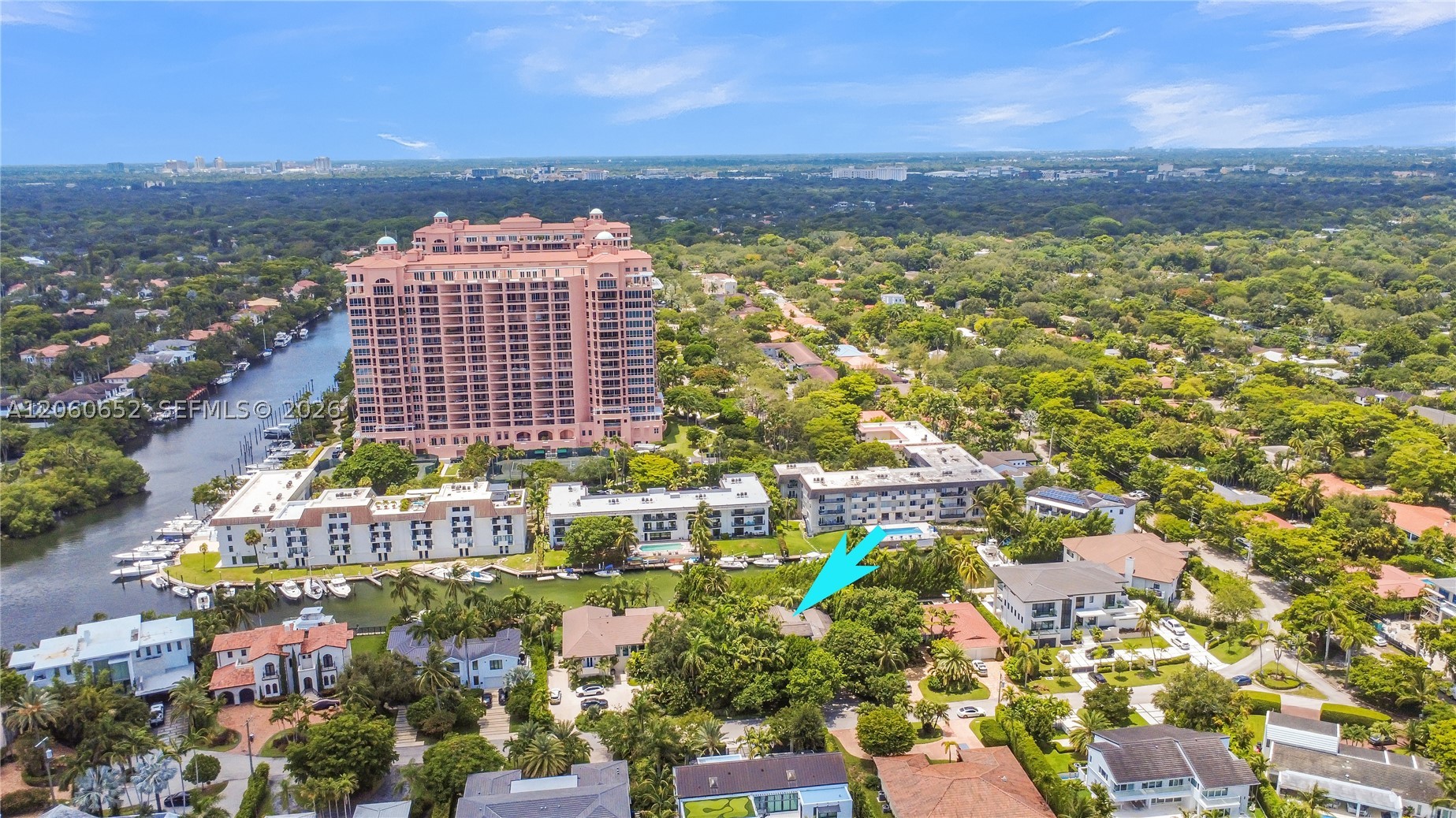 6840 Sunrise Pl Coral Gables, FL 33133
