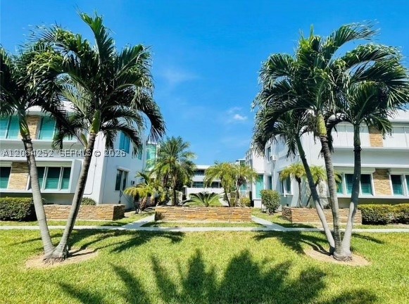 10178 Collins Ave #202