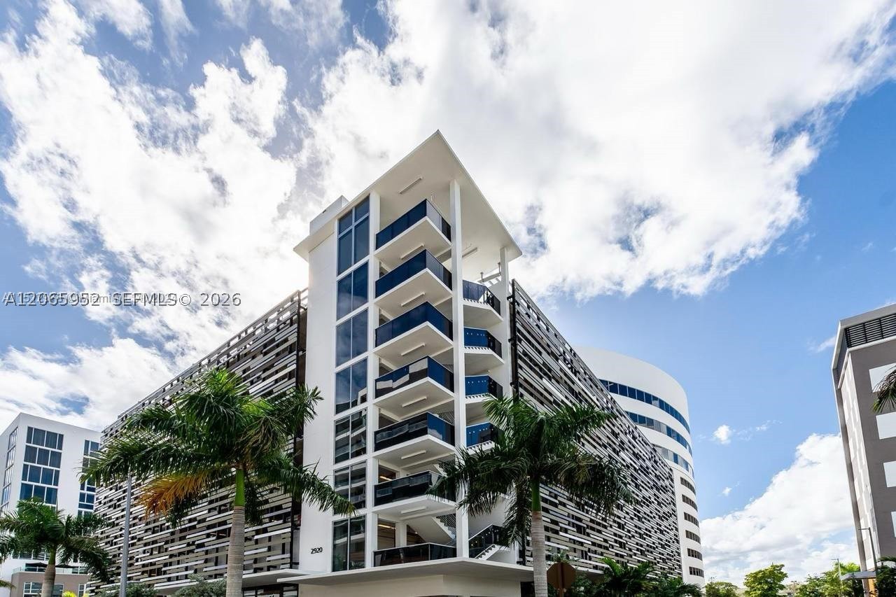 2920 NE 207th St #801 Aventura, FL 33180