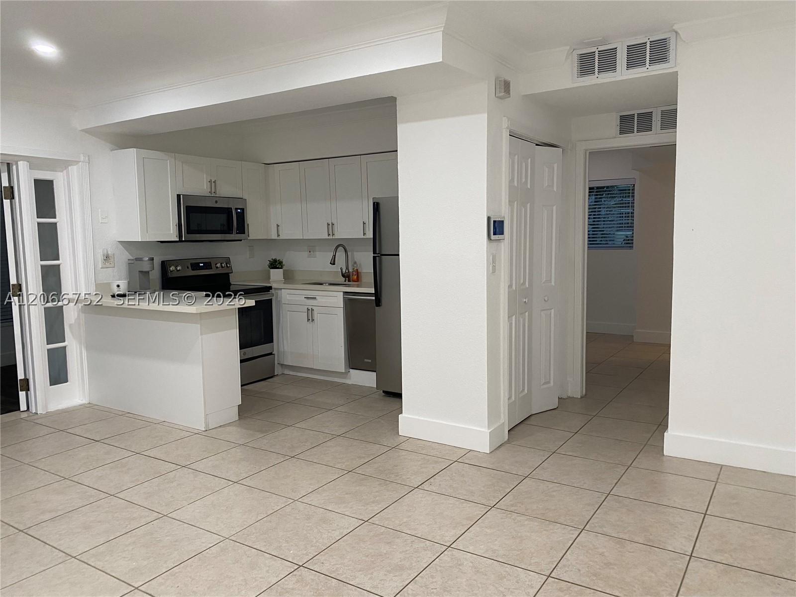 1 Edgewater Dr #103