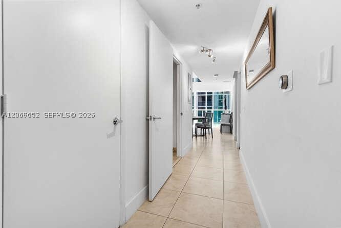image Brickell on the River South15