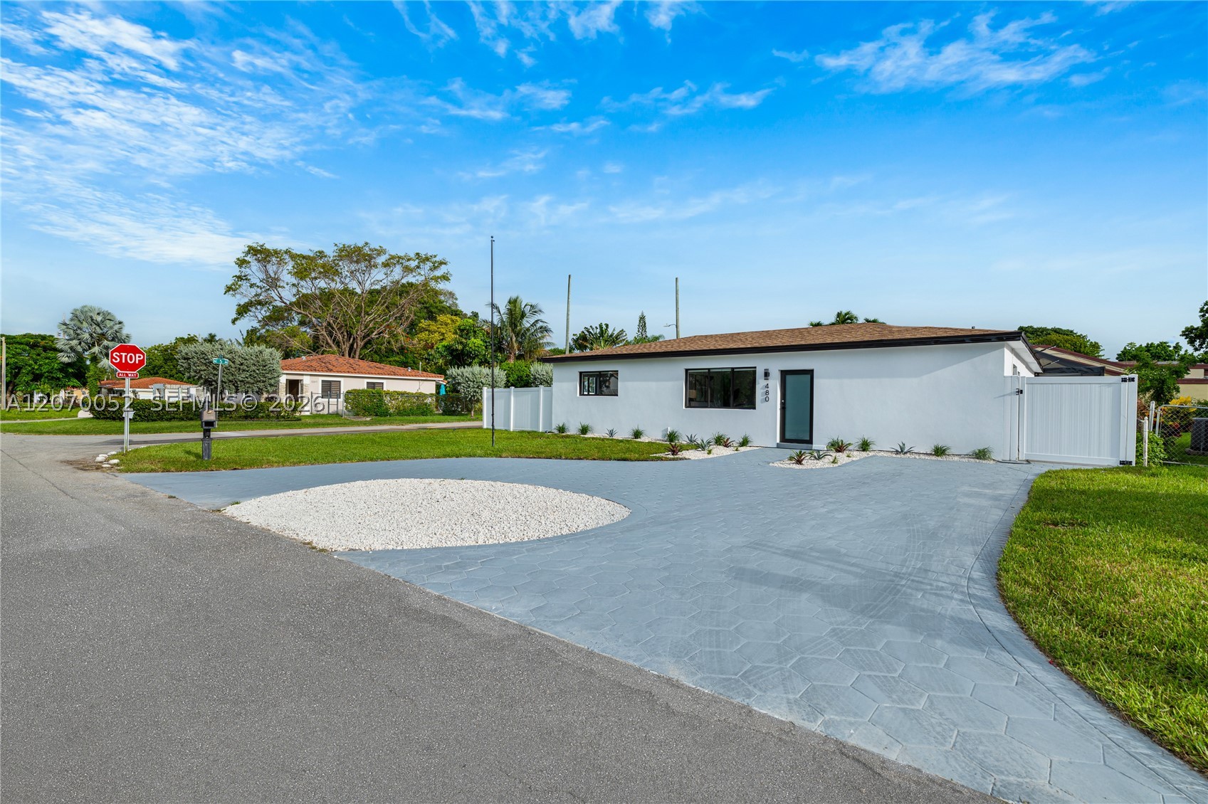 480 NE 109th St Miami, FL 33161